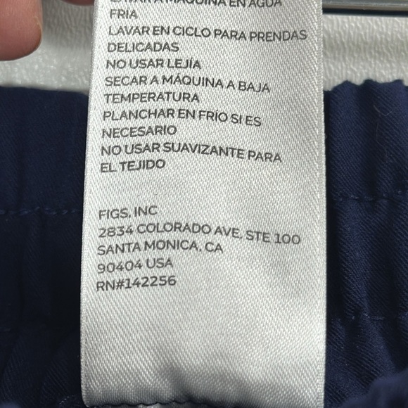 Figs High Waisted Pleated Navy Blue scrub pants size small tall - Picture 8 of 12